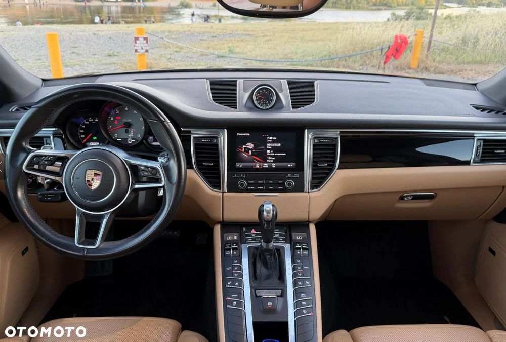 Porsche Macan - 9