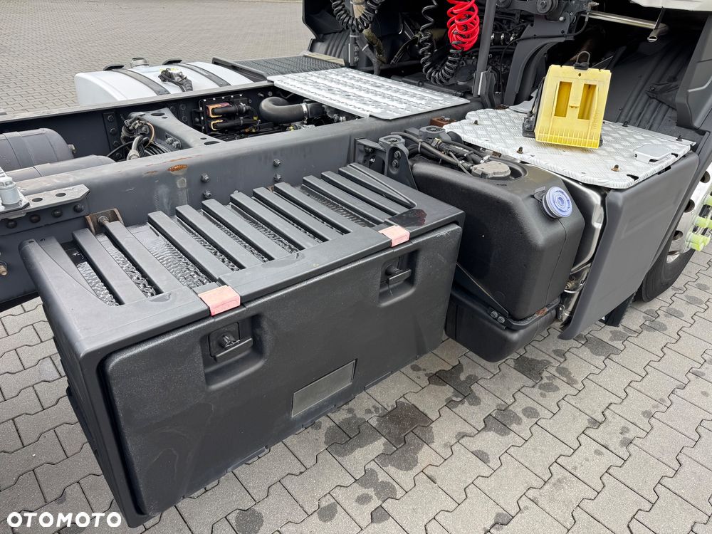 Scania R450 PRZÓD/TYŁ PODUSZKI ADR I-COOL - 12