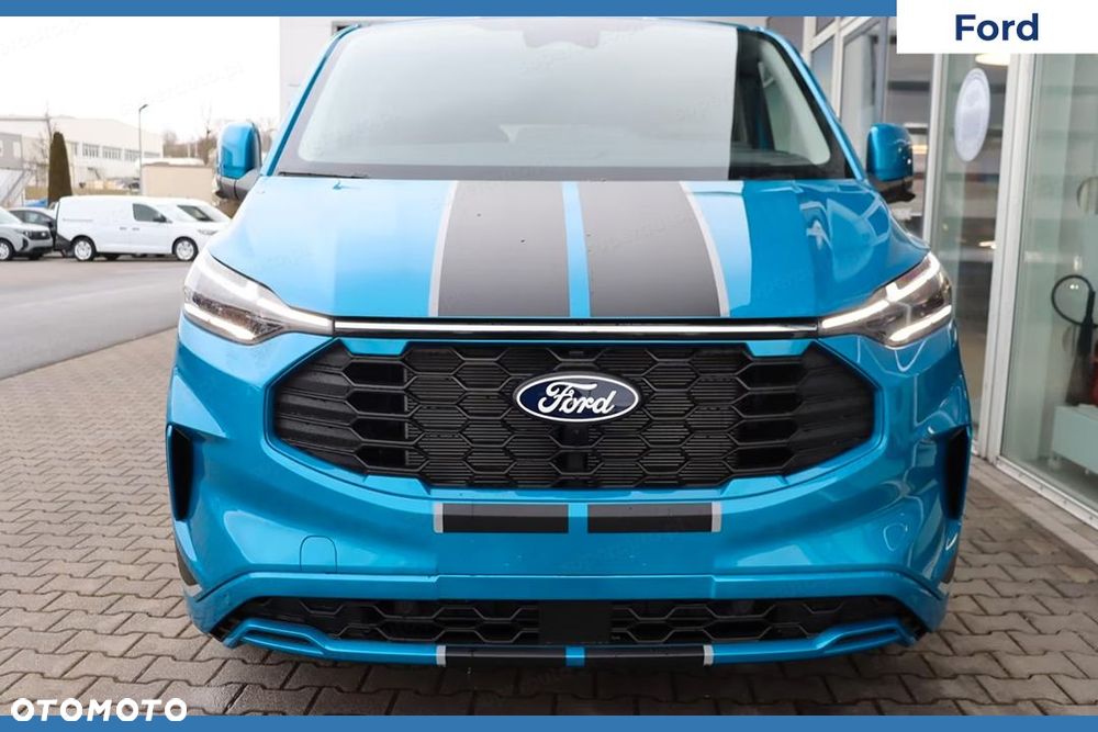 Ford Tourneo Custom - 4