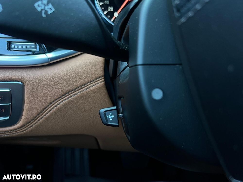 BMW Seria 7 - 33