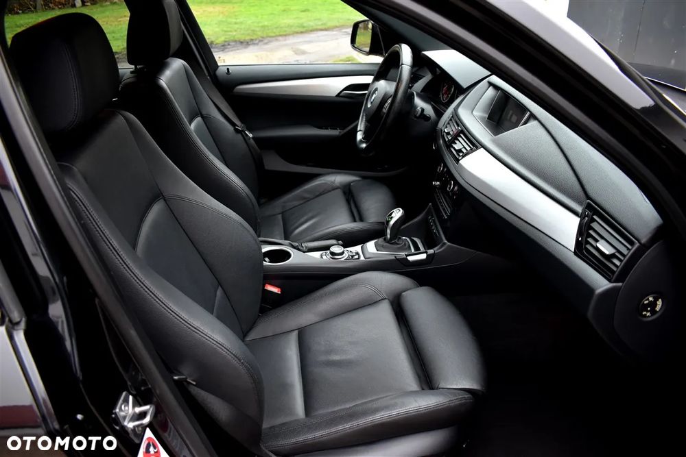 BMW X1 xDrive18d xLine - 24