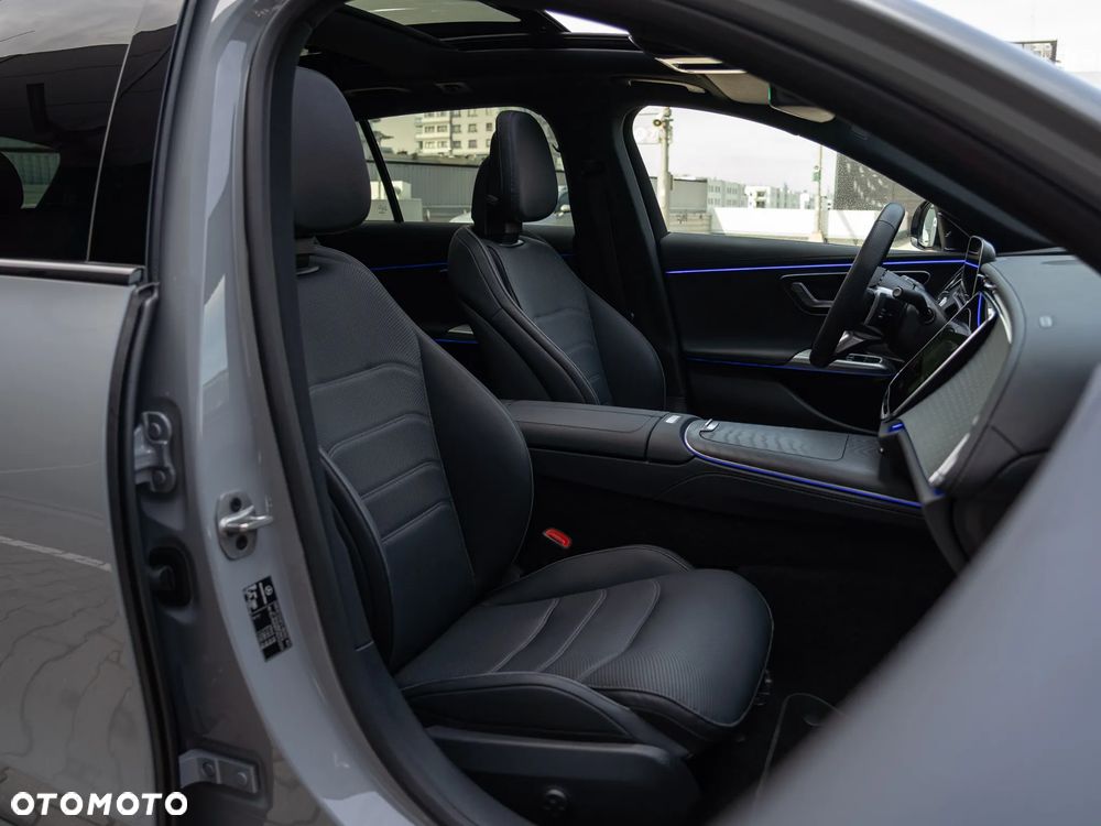 Mercedes-Benz Klasa E 300 de PHEV 4-Matic AMG 9G-Tronic - 14
