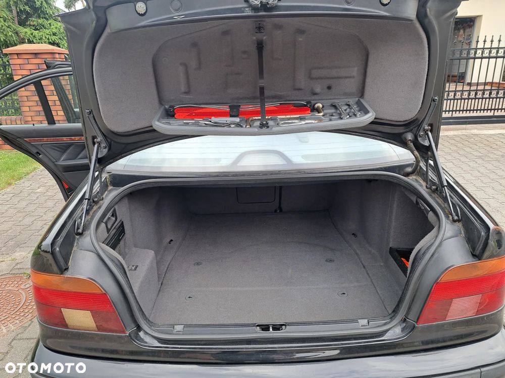 BMW Seria 5 - 8