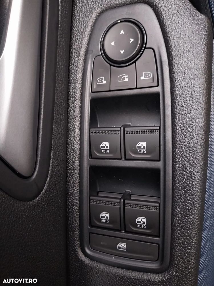 Dacia Duster HEV 140 Journey - 8