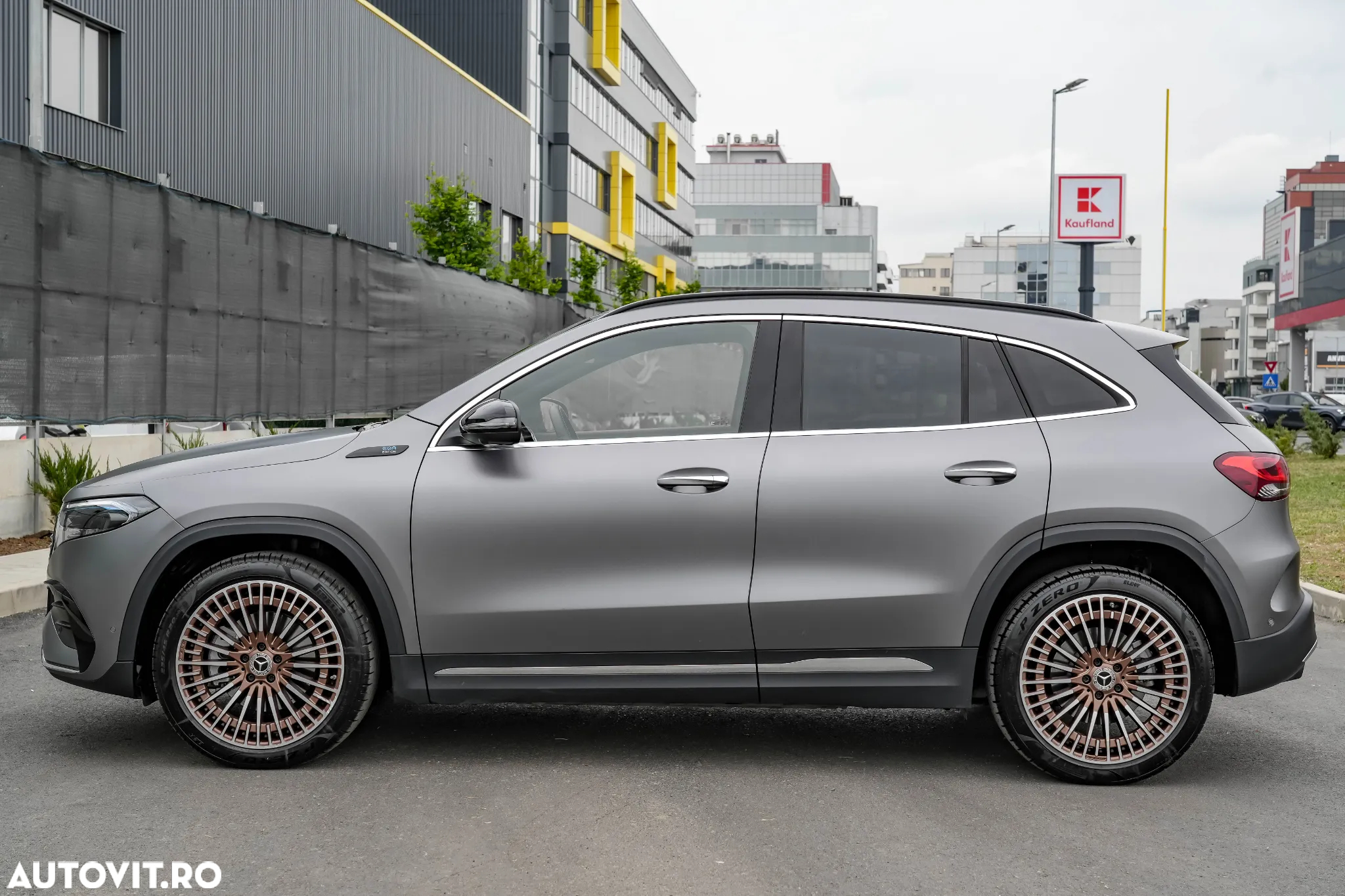 Mercedes-Benz EQA 350 4MATIC - 8