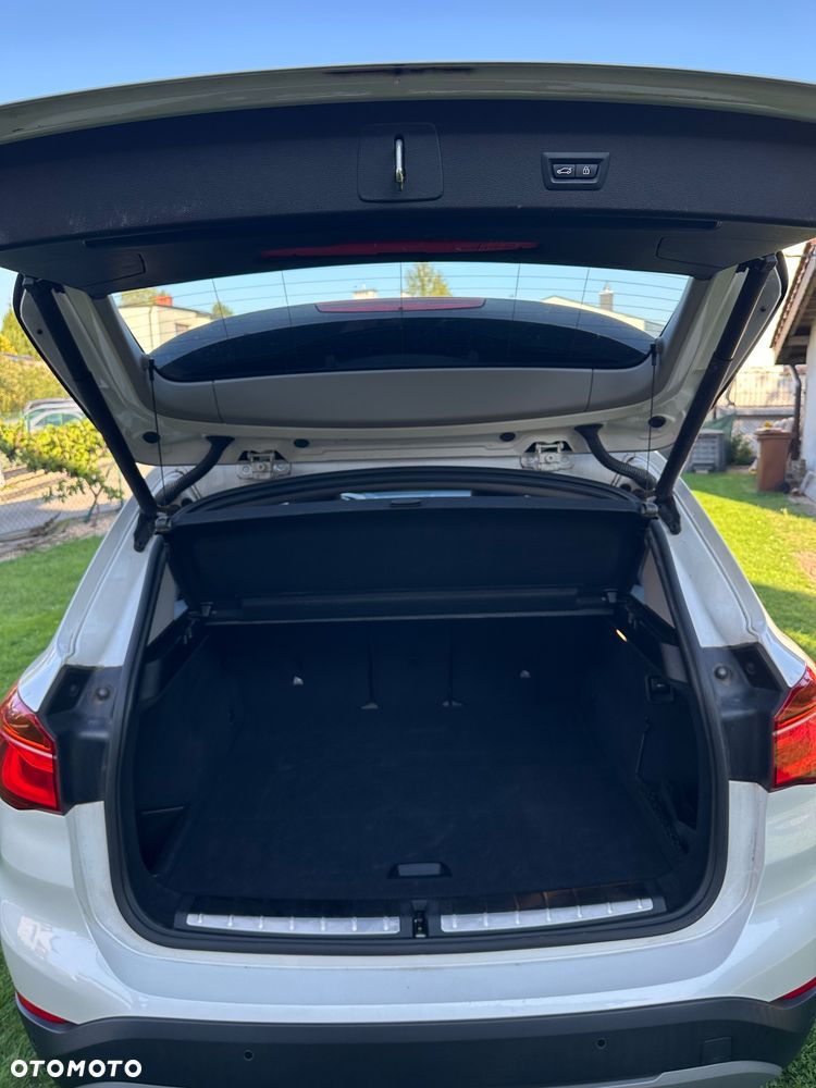 BMW X1 sDrive18i Sport Line - 15