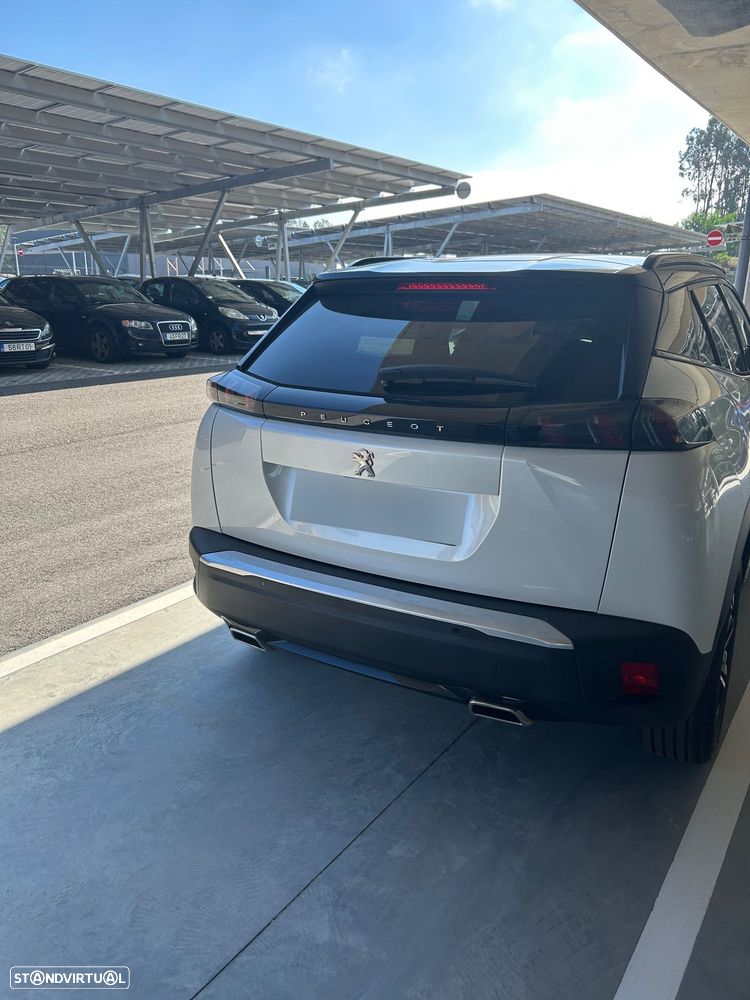 Peugeot 2008 1.2 PureTech GT Line - 3