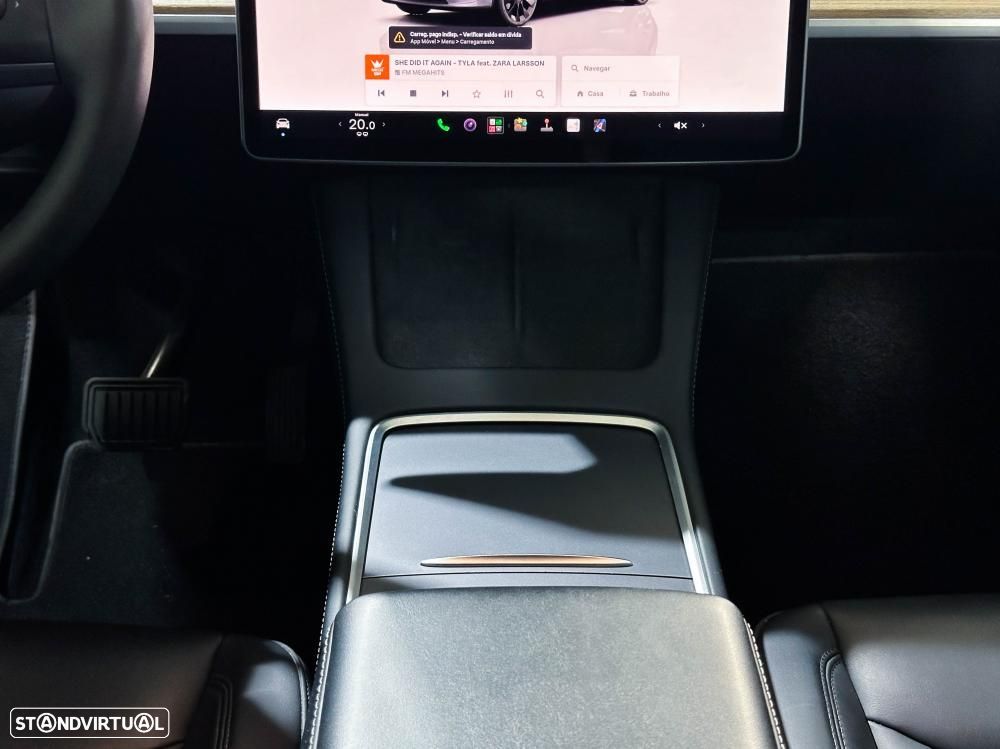 Tesla Model Y Long Range Dual Motor AWD - 23