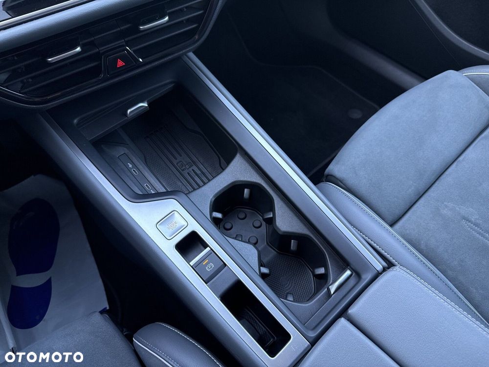 Volkswagen Passat 2.0 TDI SCR Style DSG - 26