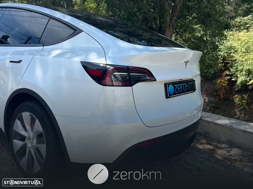 Tesla Model Y RWD - 4