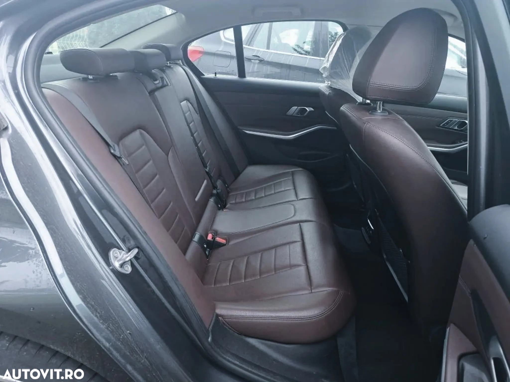 BMW Seria 3 330e Aut. Luxury Line - 10