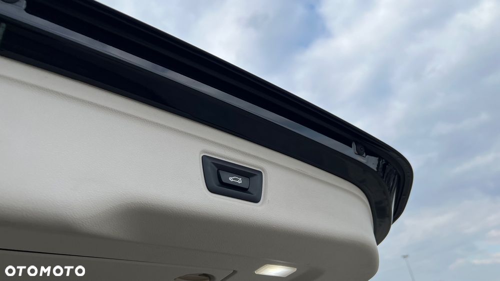 BMW Seria 3 320d xDrive Luxury Line - 16