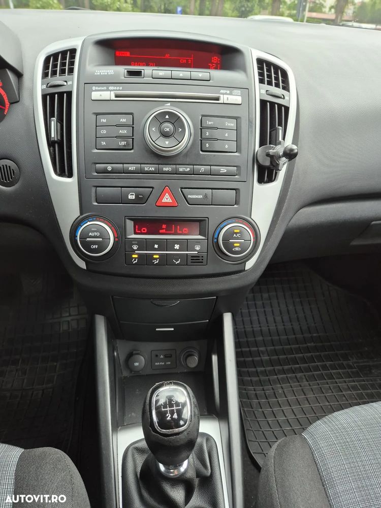 Kia Ceed 1.4 CVVT Attract - 9
