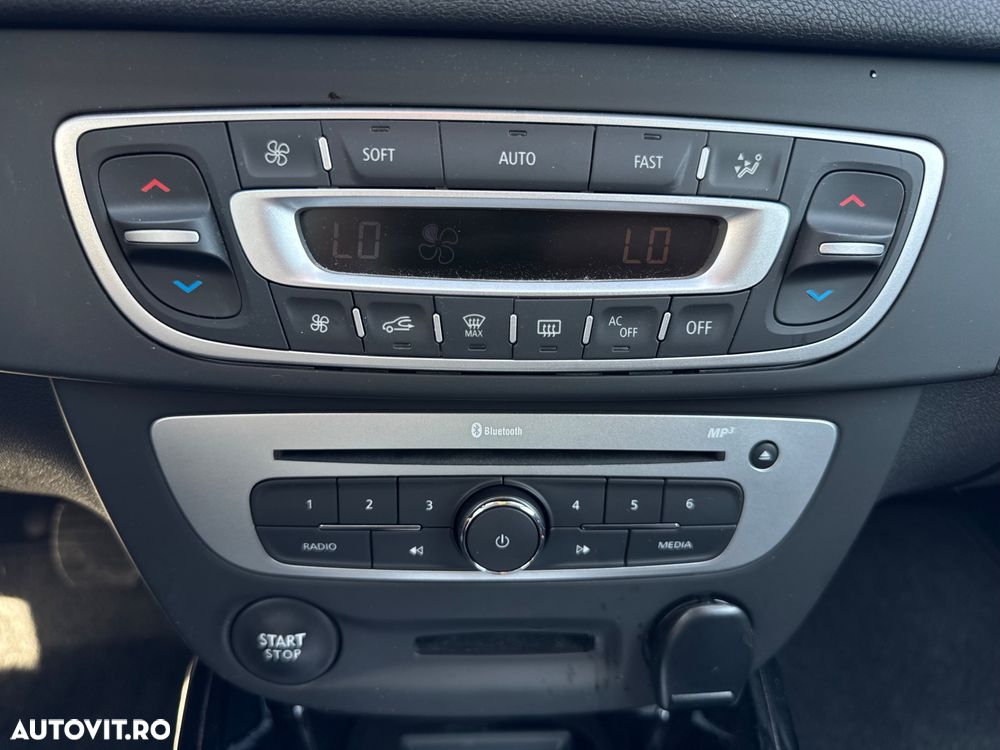 Renault Megane Coupe TCe 130 EDC Bose Edition - 18