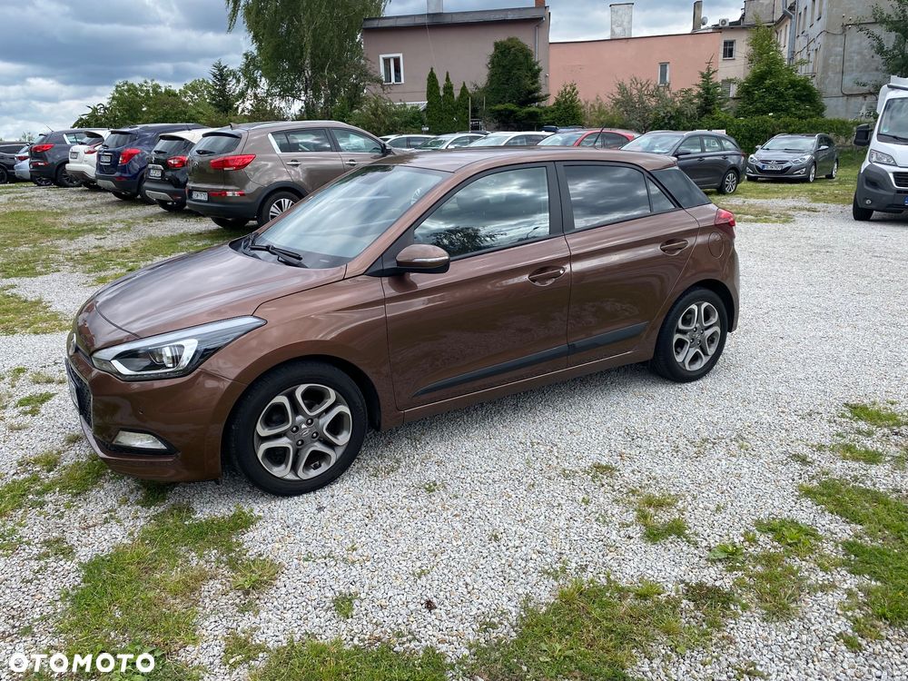 Hyundai i20 1.4 YES Gold - 13