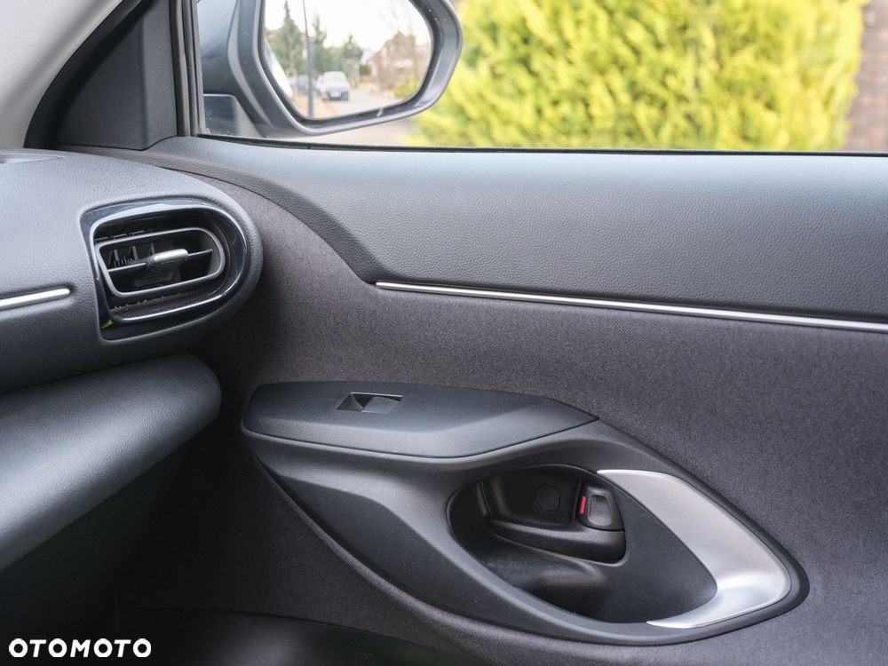 Toyota Yaris Cross Hybrid 1.5 Comfort - 12