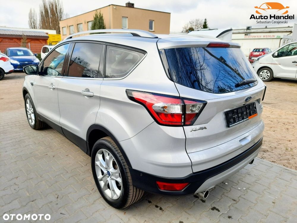 Ford Kuga 1.5 EcoBoost 2x4 Titanium - 12