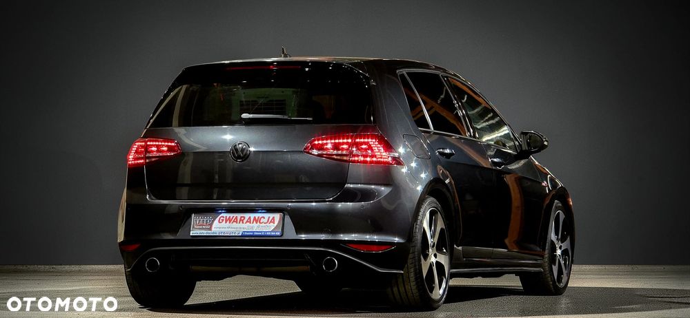 Volkswagen Golf GTI Performance BlueMotion Technology - 37