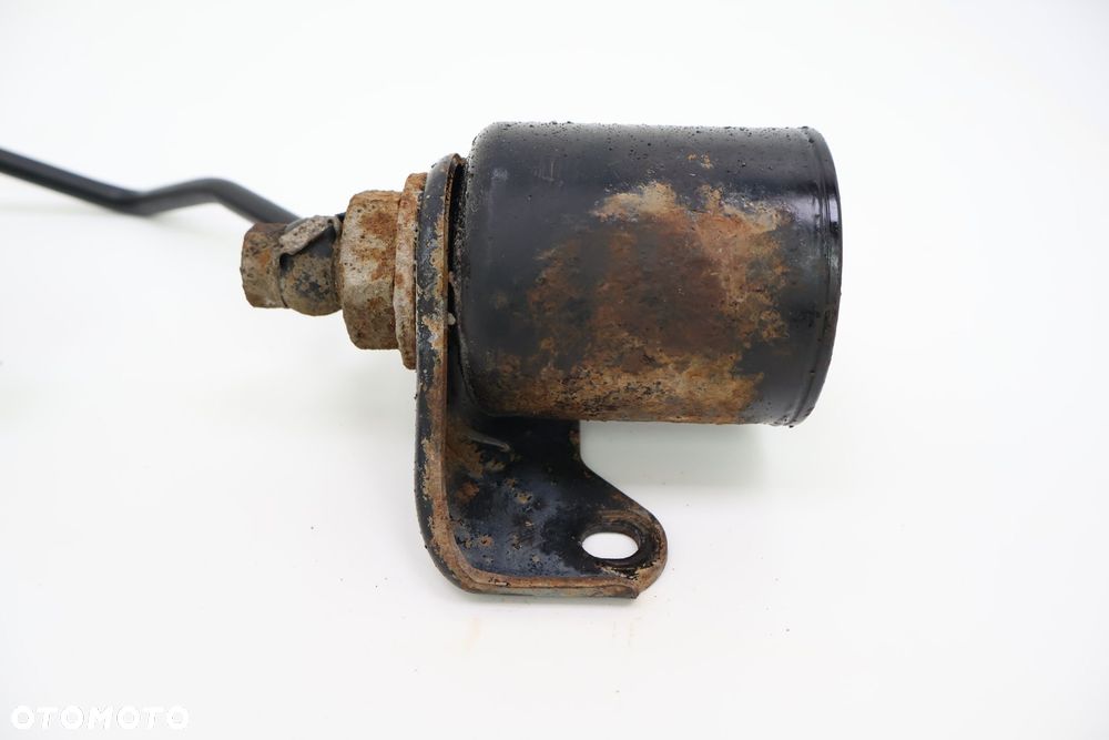 TOYOTA LAND CRUISER 200 4.5 V8 SFERA GRUSZKA ZAWIESZENIE HYDRAULICZNE PRAWE 49010-60010, 08E27083 - 2