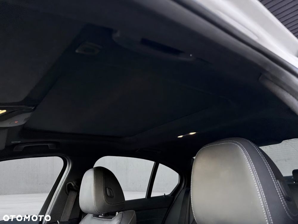 BMW Seria 3 320i Advantage sport - 6