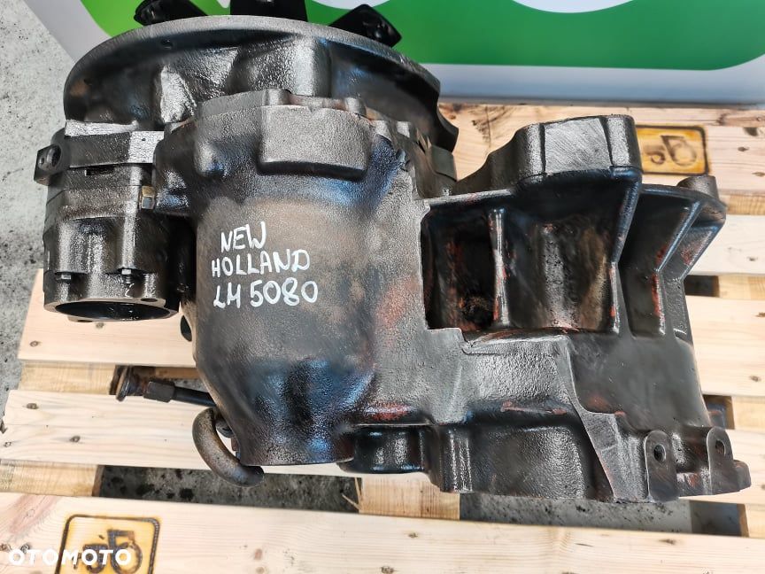 Skrzynia Powershift New Holland LM 732 {Spicer 87530825} - 11