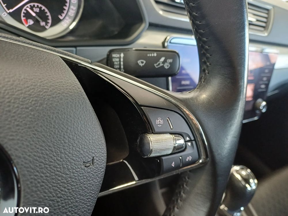 Skoda Superb 2.0 TDI DSG Ambition - 12