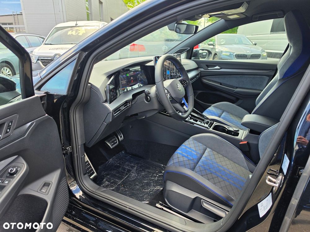 Volkswagen Golf - 13