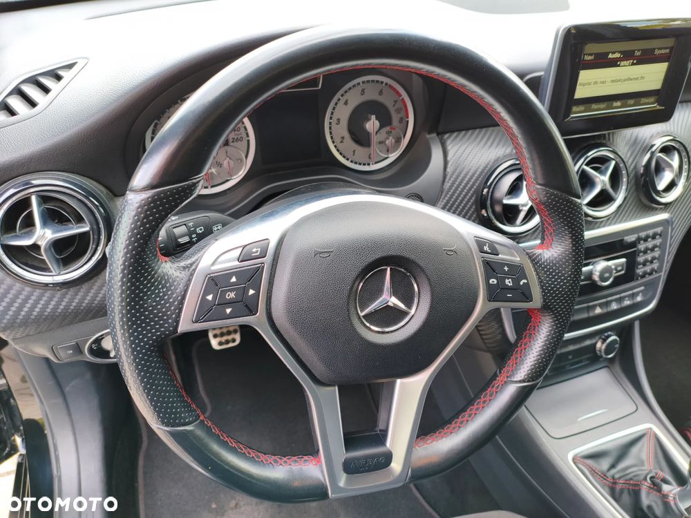 Mercedes-Benz Klasa A 180 AMG Line - 10