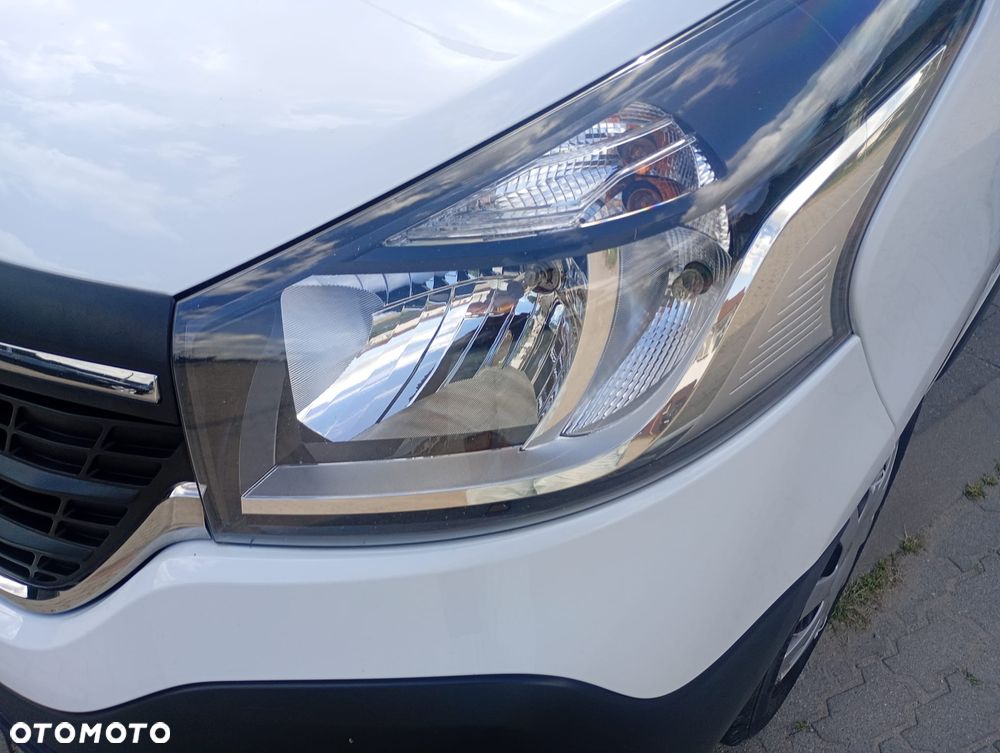 Renault TRAFIC - 26
