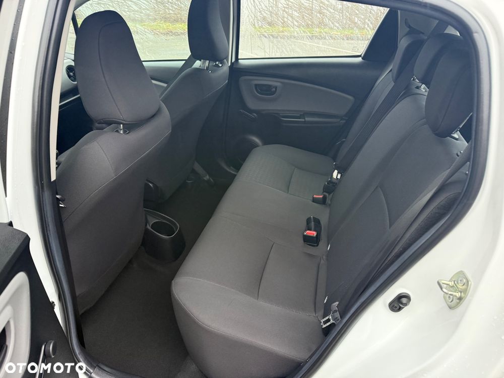 Toyota Yaris 1.5 Premium - 10