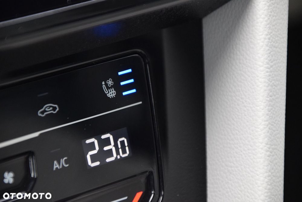 Volkswagen Passat 2.0 TDI 4Mot Elegance DSG - 21