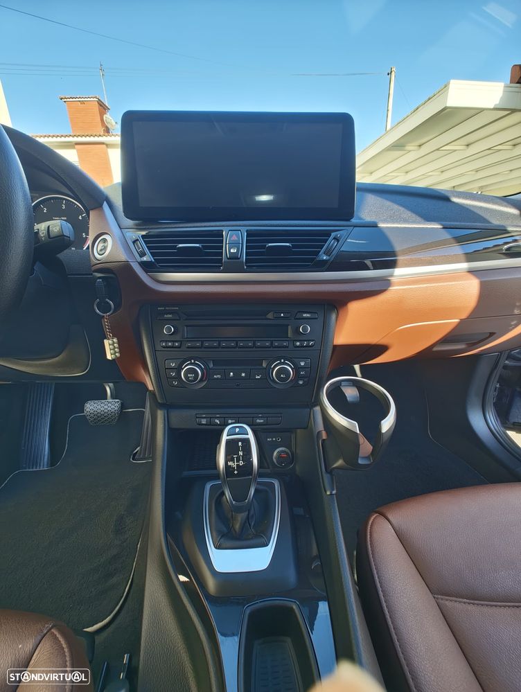 BMW X1 16 d sDrive Auto xLine - 11