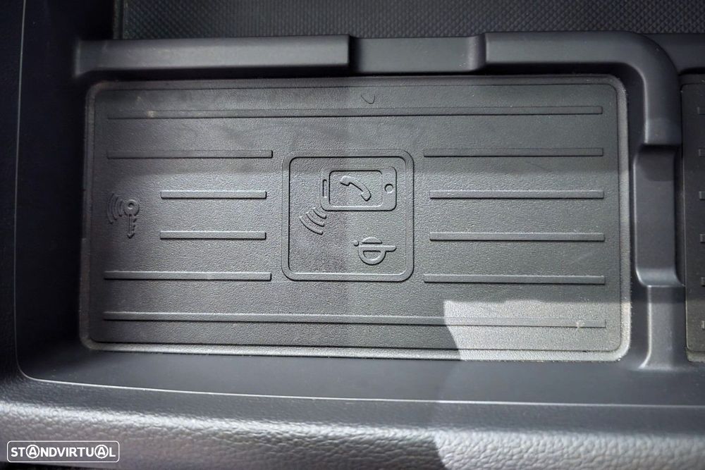 Audi A4 Avant 35 TDI S line S tronic - 34