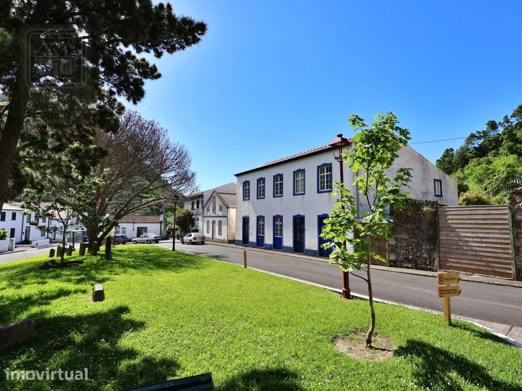 AMPLA MORADIA para VENDA com Licença AL - Faial da Terra, Povoação,... - Grande imagem: 4/60