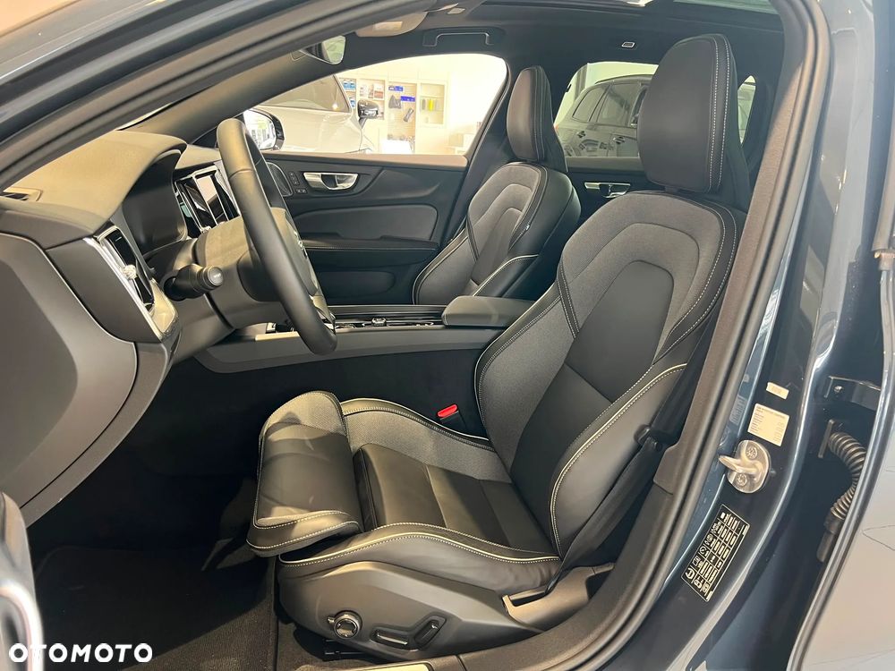 Volvo V60 B4 B Ultimate Dark - 14