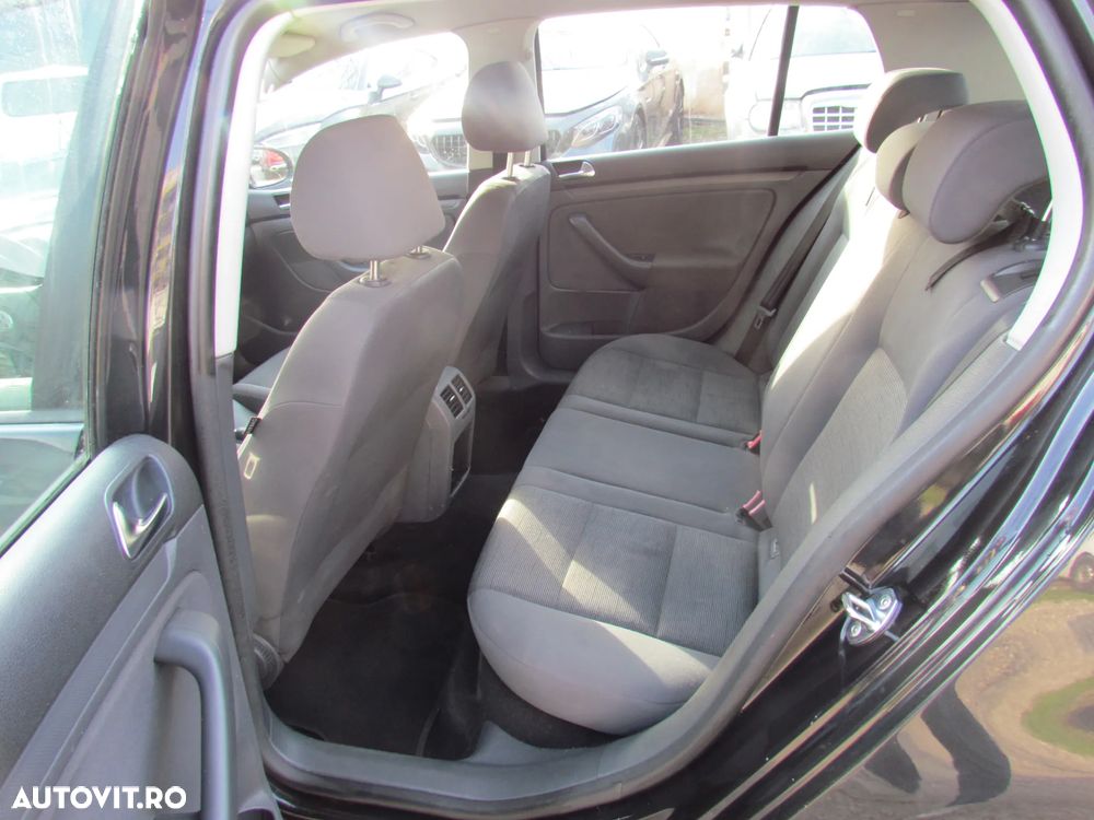 Volkswagen Golf 1.9 TDI United - 8