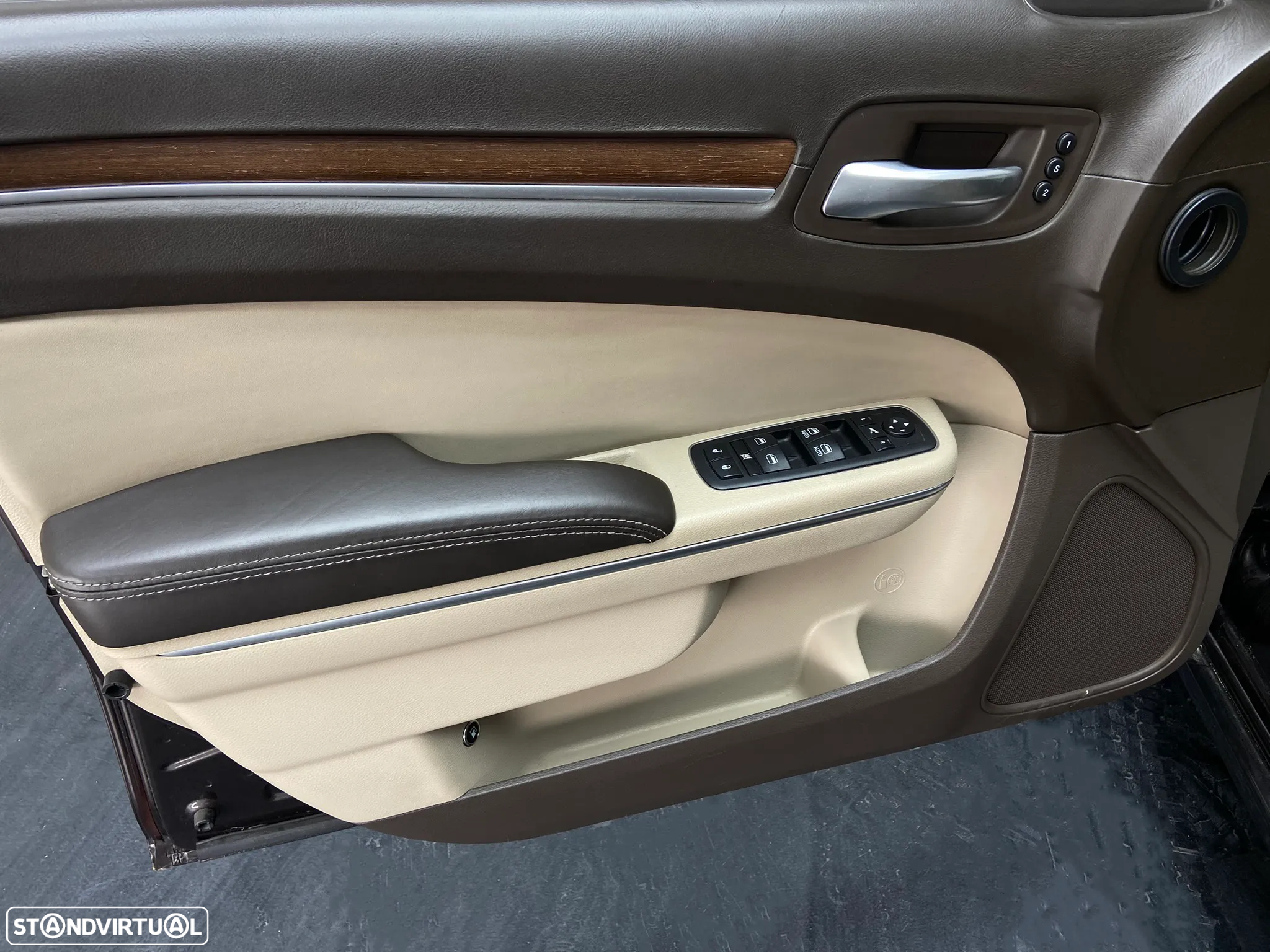 Lancia Thema 3.0 V6 M-Jet Executive - 7