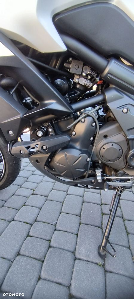 Kawasaki Versys 650 - 12