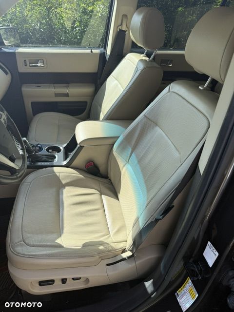 Ford Flex - 10