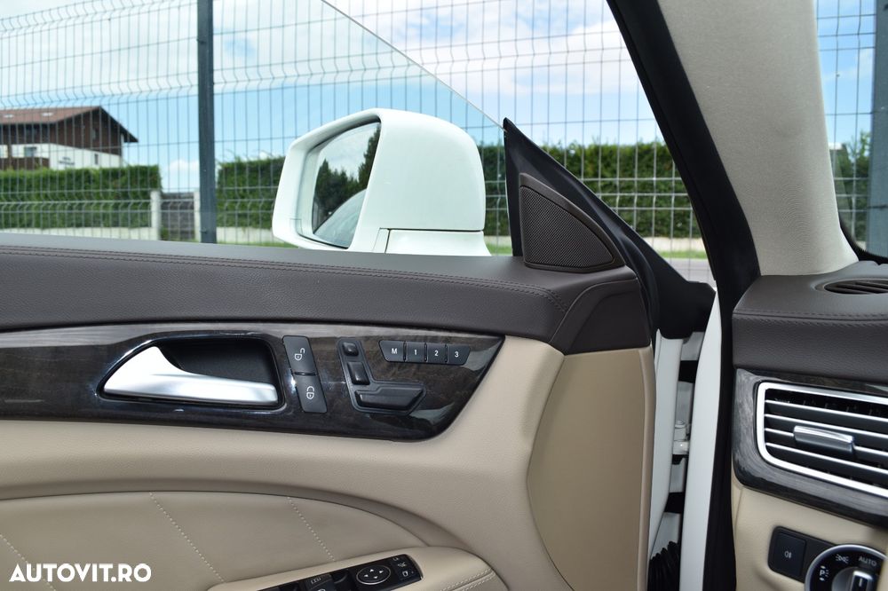 Mercedes-Benz CLS - 18