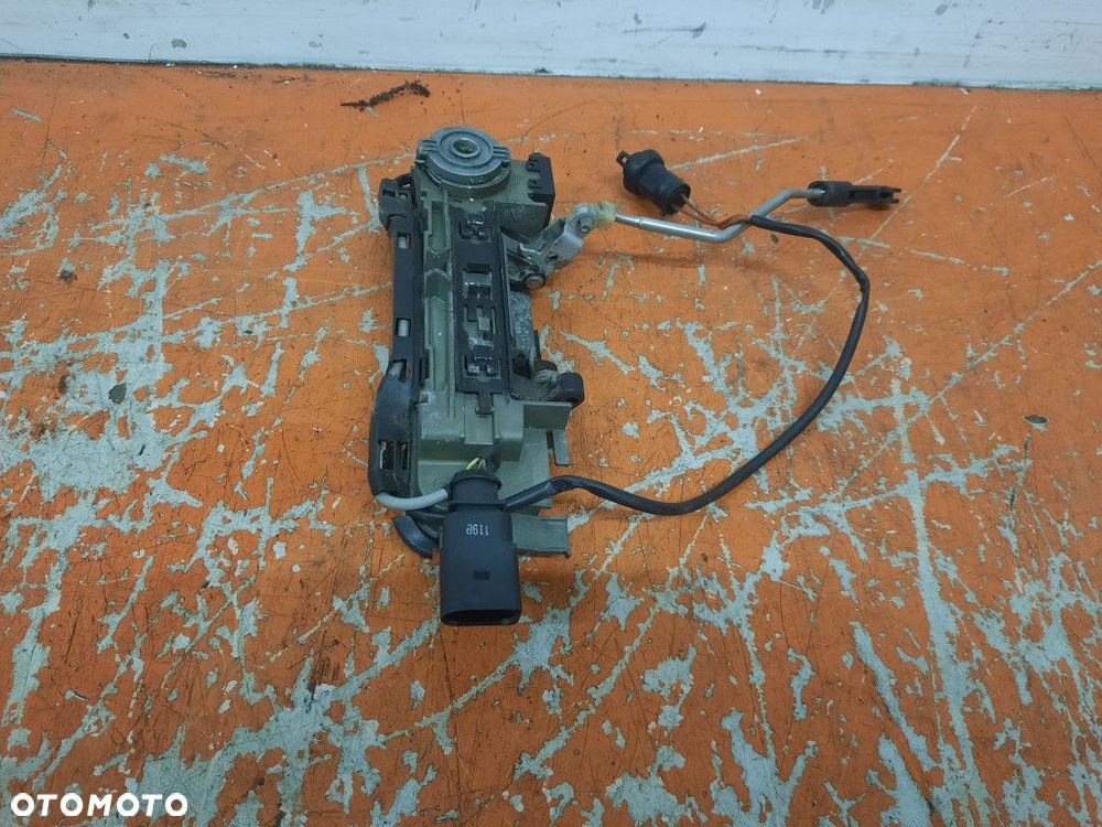 AUDI A3 1.6 KAT 96-00 KLAMKA PRZÓD PRZEDNIA  LEWA  LY9B - 3