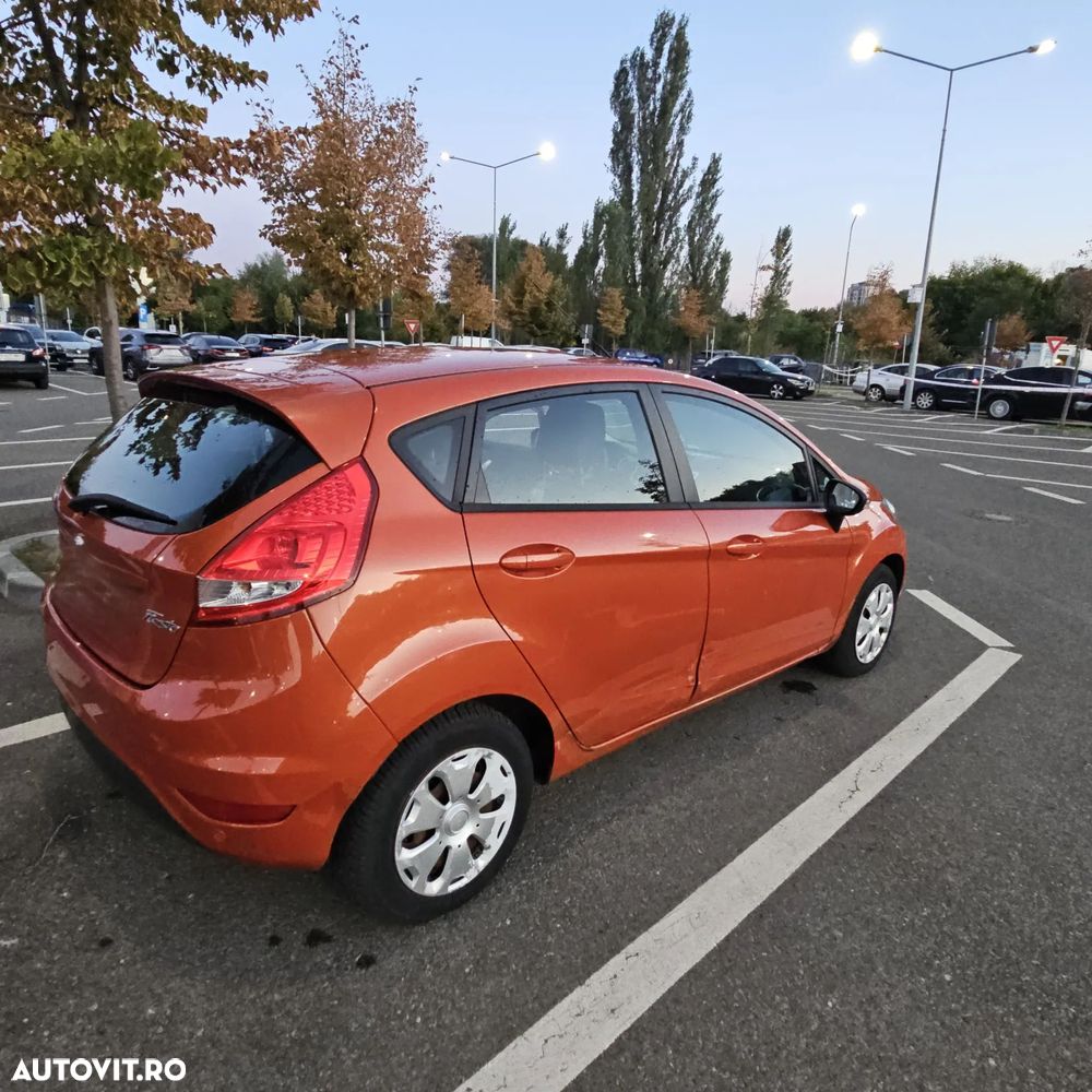 Ford Fiesta - 8