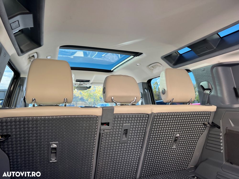 Land Rover Defender 110 3.0D 250 MHEV Hard Top X-Dynamic SE - 36