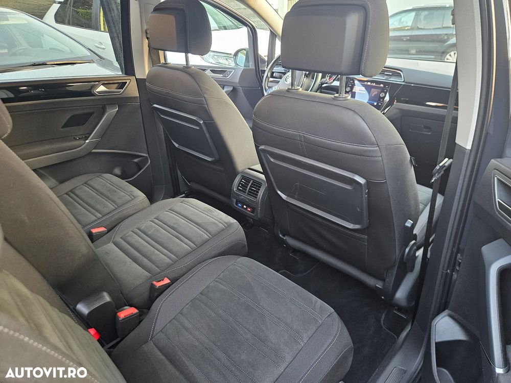 Volkswagen Touran 1.5 TSI DSG Highline - 12