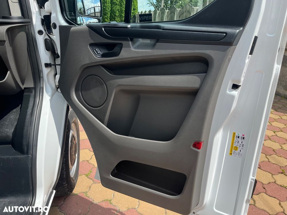 Ford Transit Custom - 11