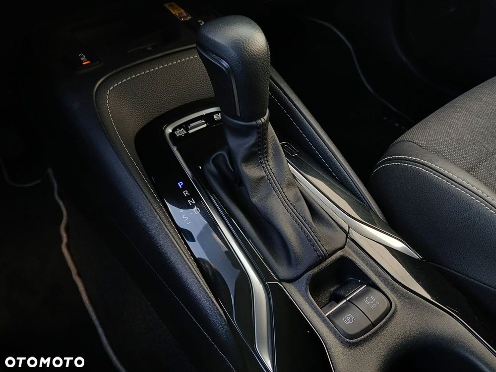 Toyota Corolla 2.0 Hybrid Style - 22