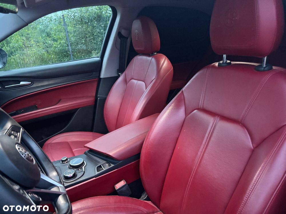 Alfa Romeo Stelvio 2.0 Turbo TI Q4 - 20