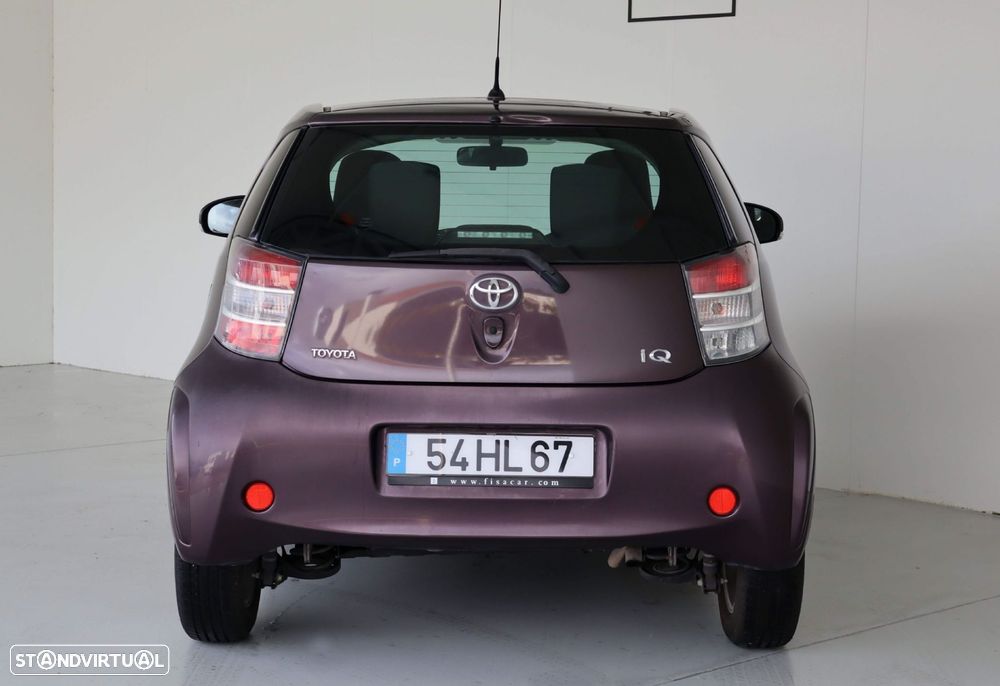 Toyota iQ 1.0 VVT-i Essential - 6