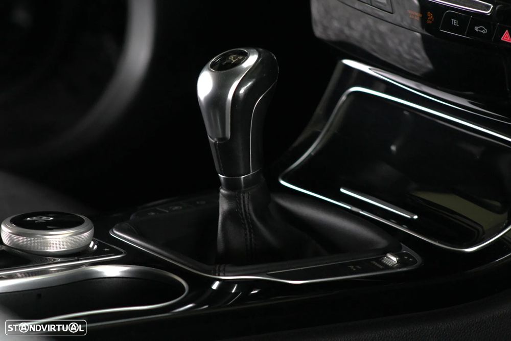 Mercedes-Benz C 220 d Cabrio AMG Line - 30