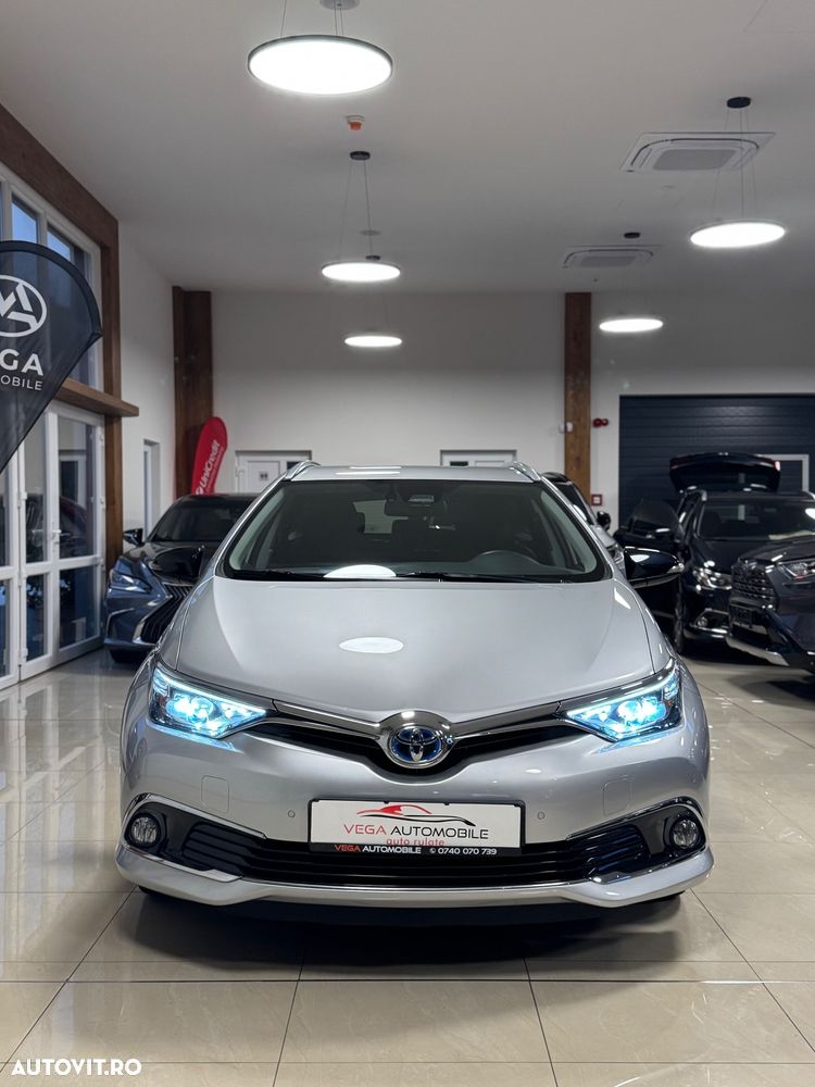 Toyota Auris 1.8 L VVT-i Sol + - 34
